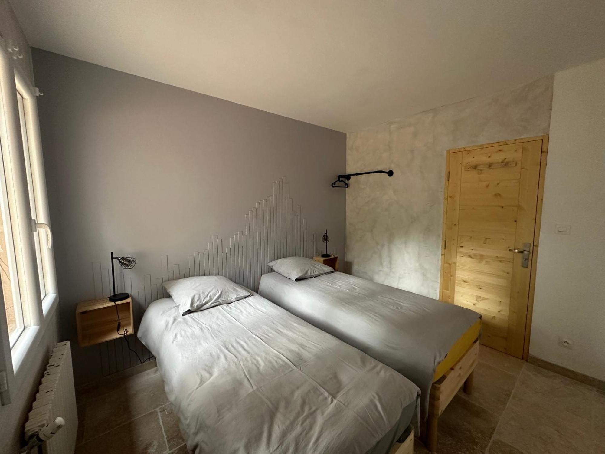 Maison Au Pied De La Sainte Victoire Puyloubier ภายนอก รูปภาพ