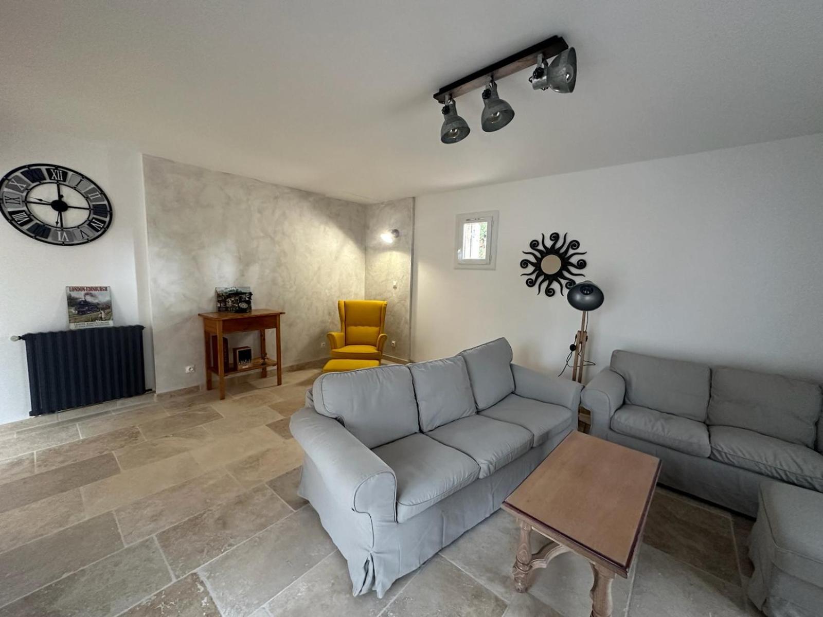 Maison Au Pied De La Sainte Victoire Puyloubier ภายนอก รูปภาพ